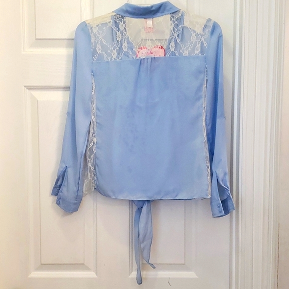 Candie's Girl XL 16 Light Blue with Lace Detail Button Tie Front Top - Picture 2 of 4